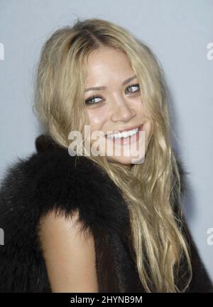 Mary Kate Olsen participe au Chanel Cruise Show 2007/2008 présenté par Karl Lagerfeld au Hanger 8 à Santa Monica. Photo : presse britannique Banque D'Images