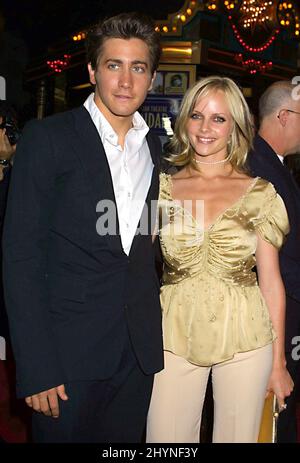 Jake Gyllenhaal et Marley Shelton assistent à la première « Bubble Boy » à Hollywood. Photo : presse britannique Banque D'Images