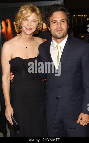 MEG RYAN ET MARK RUFFALO ASSISTENT À LA PREMIÈRE DU FILM « IN THE CUT » EN CALIFORNIE. IMAGE : PRESSE BRITANNIQUE Banque D'Images