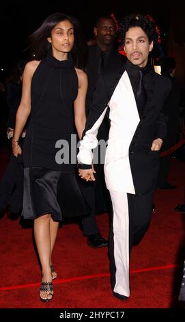 Prince participe à la première de l'océan à douze Los Angeles au théâtre chinois de Grauman. Photo : presse britannique Banque D'Images