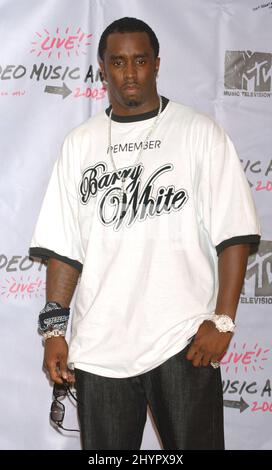 P DIDDY PARTICIPE AUX PRIX DE LA MUSIQUE VIDÉO MTV 2003 AU RADIO CITY MUSIC HALL, NEW YORK. IMAGE : PRESSE BRITANNIQUE Banque D'Images