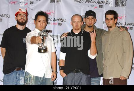 LINKIN PARK ASSISTE AUX PRIX DE LA MUSIQUE VIDÉO MTV 2003 AU RADIO CITY MUSIC HALL, NEW YORK. IMAGE : PRESSE BRITANNIQUE Banque D'Images