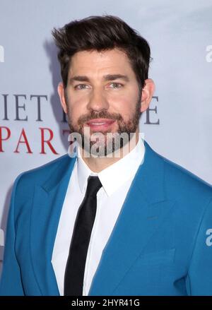 John Krasinski participe à la première Partie II D'Un endroit calme qui s'est tenue à New York, aux États-Unis, le dimanche 8 mars 2020. Banque D'Images