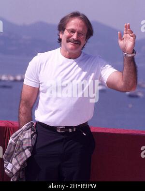 Robin Williams au Festival de Cannes 1997 qui s'est tenu au Palais des Festivals le 15,1997 mai à Cannes, France. Banque D'Images