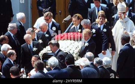 Le Caket de Frank Sinatra aux funérailles de Frank Sinatra qui ont eu lieu à l'église catholique Good Shepherd le 20,1998 mai à Beverly Hills, en Californie. Banque D'Images