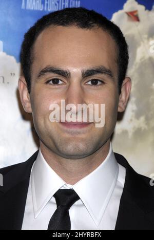 Khalid Abdalla participe à la première de 'The Kite Runner' qui s'est tenue au Théâtre égyptien de Los Angeles. Banque D'Images