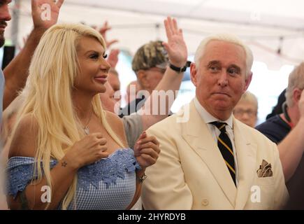 Roger Stone à l'église de la Bible Global Vision à Mt. Juliet, TN., le 30 août 2020 Banque D'Images