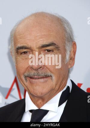 Sean Connery est né le 25 août 1930 et est mort le 31 octobre 2020 dans son sommeil aux Bahamas.8 juin 2006 Hollywood, ca. Sean Connery le Prix de l'accomplissement de la vie de l'AFI 34th : hommage à Sir Sean Connery au Kodak Theatre Banque D'Images