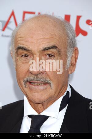 Sean Connery est né le 25 août 1930 et est mort le 31 octobre 2020 dans son sommeil aux Bahamas.8 juin 2006 Hollywood, ca. Sean Connery le Prix de l'accomplissement de la vie de l'AFI 34th : hommage à Sir Sean Connery au Kodak Theatre Banque D'Images