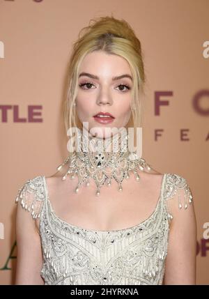 Anya Taylor-Joy à la première « Emma » de Los Angeles tenue au Directors Guild of America Theatre le 18 février 2020 à Los Angeles, CA. Banque D'Images