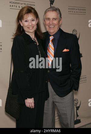 Pat Harrington et sa femme Marge assistent à « A Mother's Day Salute to TV Moms » présenté par l'Academy of Television Arts & Sciences, North Hollywood. Banque D'Images