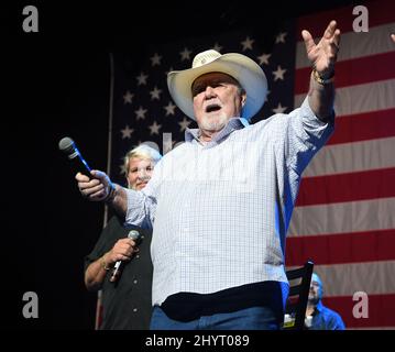 Johnny Lee en train de jouer pendant Volunteer Jam: Un salut musical à Charlie Daniels à Bridgestone Arena le 18 août 2021 à Nashville, TN. Banque D'Images