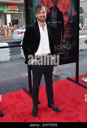 Aaron Paul à la première de 'Reminiscence' à Los Angeles, le 17 août 2021 à Hollywood, CA. Banque D'Images