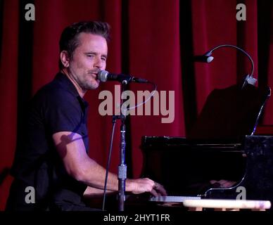 Charles Esten se exécutant au Waverly Strong : un concert pour les secours en cas de catastrophe qui a eu lieu au City Winery le 7 septembre 2021 à Nashville, Tennessee. Banque D'Images