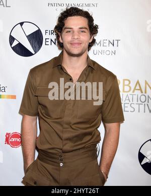 James Lastovic à la première mondiale 13th du Festival international de Burbank, « Tha Game's appeln Murder », qui s'est tenue à l'AMC Burbank 16 le 10 septembre 2021 à Burbank, en Californie. Banque D'Images