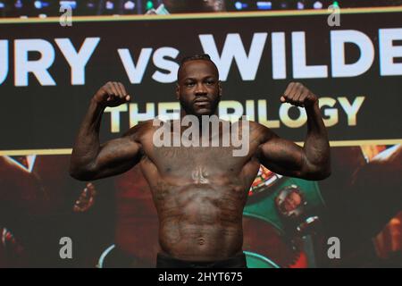 Deontay Wilder III à l'épreuve du championnat du monde de poids lourd Tyson Fury contre Deontay Wilder III à l'arène MGM Grand Garden le 8 octobre 2021 à Las Vegas, Nevada. Banque D'Images