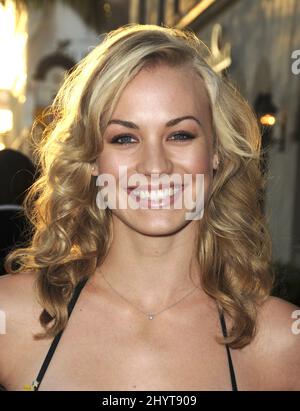 Yvonne Strahovski participant à la NBC Fall Premiere Party, Los Angeles. Banque D'Images