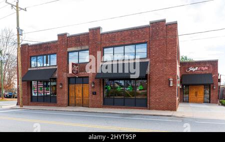 BELMONT, NC, USA-8 MARS 2022:0 The Jekyll & Hyde Taphouse & Grill. Banque D'Images