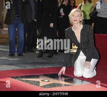 L'actrice australienne Cate Blanchett est honorée du 76th étoiles de la promenade de la renommée d'Hollywood devant le théâtre égyptien de Los Angeles. Banque D'Images