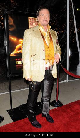 Mickey Rourke à la première Wrestler Los Angeles qui s'est tenue à l'Academy Theatre de Beverly Hills, CA. Banque D'Images