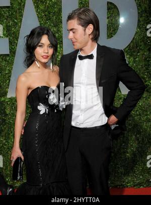 Vanessa Hudgens et Zac Efron à la Vanity Fair Oscar Party 2009 qui s'est tenue à l'hôtel Sunset Tower à West Hollywood Banque D'Images