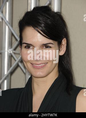 Angie Harmon arrivée à la Maison amenez votre coeur : le John Varvatos et la Converse Stuart House Benefit annuelle 7th, John Varvatos Botique, West Hollywood, Californie Banque D'Images