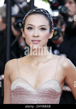 Zhang Ziyi arrive pour la première du nouveau film Coco Chanel et Igor Stravinsky, pendant le Festival de Cannes, au Palais de Festival de Cannes, France. Banque D'Images