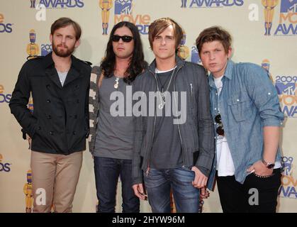 Kings of Leon arrivant pour les MTV Movie Awards 2009 à l'amphithéâtre Gibson, Universal City, Los Angeles. Banque D'Images