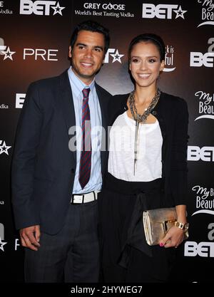 Cash Warren et Jessica Alba lors de la « CÉLÉBRATION DE la fête » des BET Awards qui s'est tenue à Drago Centro, Los Angeles, Californie. Banque D'Images