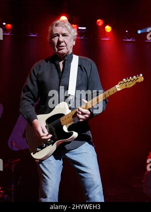 Mick Ralphs de Bad Company se produit en concert au Bethel Woods Center for the Arts, à Bethel, New York. Banque D'Images