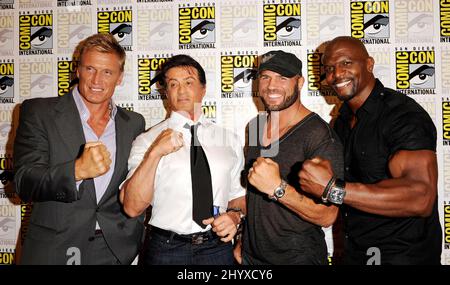 Dolph Lundgren, Steve Austin, Sylvester Stallone, Randy Couture et Terry Crews à la première journée du Comic con International 2010, qui s'est tenue au San Diego Convention Center, Californie. Banque D'Images