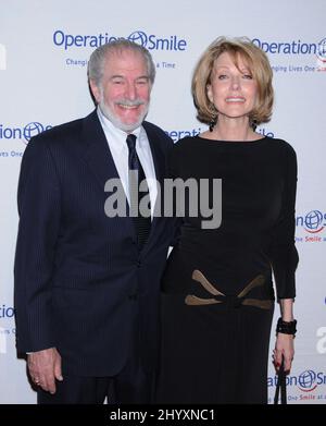 Susan Blakely et Steve Jaffe au Gala annuel 9th de l'opération Smile qui s'est tenu à l'hôtel Beverly Hilton de Beverly Hills. Banque D'Images