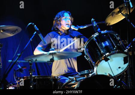 OLeah Shapiro du Black Rebel Motorcycle Club en concert au Raleigh Boutique Amphitheater Banque D'Images