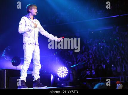 Justin Bieber se produit en direct au Greensboro Coliseum, Greensboro, Caroline du Nord. Banque D'Images