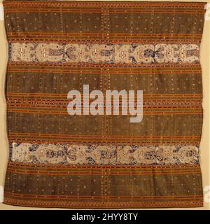 Jupe de cérémonie pour femme (Tapis). Indonésie, Sumatra du Sud, Lampung, peuple Paminggir, fin du 19th siècle. Costumes; tenue principale (bas du corps). Tissage Uni en coton avec chaîne résistant aux teintes (ikat), broderie en soie, appliqué mica Banque D'Images