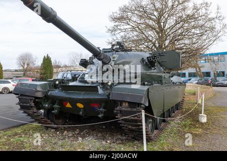 York.Yorkshire.Royaume-Uni.février 16th 2022.Un char de combat Vickers Chieftain est exposé au musée de l'air du Yorkshire Banque D'Images