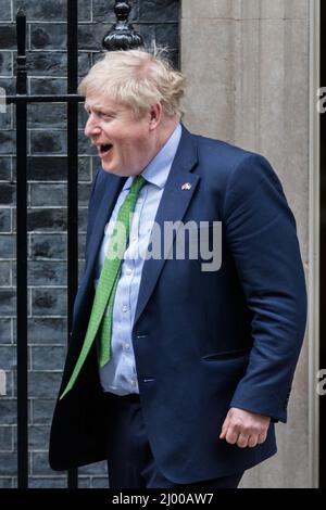 Downing St. London, Royaume-Uni. 15th mars 2022.le Premier ministre britannique, Boris Johnson, à l'extérieur du 10 Downing Street. Chris Aubrey/Alamy Live News Banque D'Images