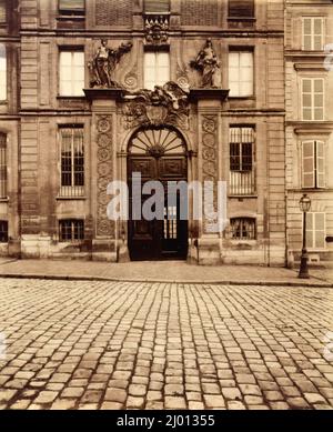 Versailles, porte, rue de l'Orangerie. Eugène Atget (France, 1857-1927). France, vers 1910. Photographies. Imprimé argent en couleur albumine Banque D'Images