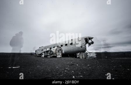 Échelle de gris de l'avion DC 3 épaté dans le sud de l'Écosse Banque D'Images