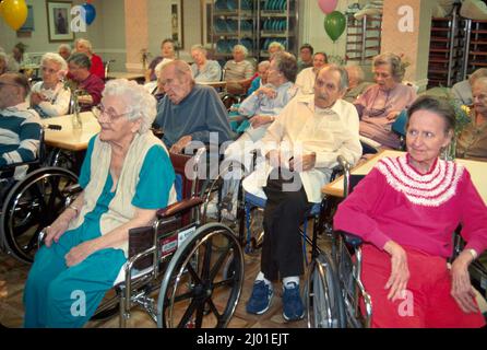 New Jersey,Morristown,résidents de maisons de retraite,aînés,personnes âgées,fauteuils roulants,vieillissement,soins de santé,NJ171 Banque D'Images