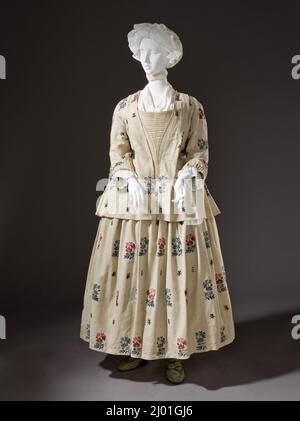 Robe pour femme (veste et jupon). France, textile: 1750-1775; reconstruit: 1770s. Costumes; tenue principale (tout le corps). Toile de toile en lin et toile de coton (fustian) avec motif de trame supplémentaire discontinu en laine Banque D'Images