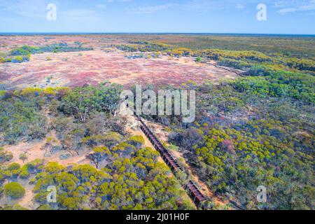 Vue aérienne de Karalee Rocks, drain de captage d'eau, Australie occidentale Banque D'Images