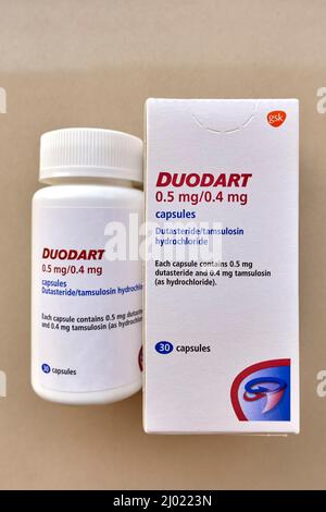 DUODART est une combinaison de deux médicaments : le dutastéride et le chlorhydrate de tamsulosine et est prescrit pour les hommes qui ont une condition connue sous le nom de BPH prostate Banque D'Images