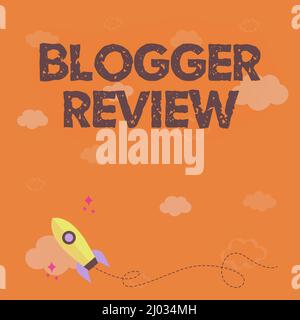 Examen de l'enregistreur de texte d'écriture. Aperçu de l'entreprise faire un réexamen critique et un résumé d'un blog Rocket Ship lancement rapide directement jusqu'à Banque D'Images