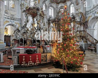 Weihnachtsdekoration in der Wallfahrtskirche Basilika Vierzehnheiligen BEI Bad Staffelstein, Landkreis Lichtenfels, Oberfranken, Bayern, Allemagne Banque D'Images