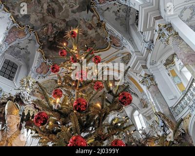 Weihnachtsdekoration in der Wallfahrtskirche Basilika Vierzehnheiligen BEI Bad Staffelstein, Landkreis Lichtenfels, Oberfranken, Bayern, Allemagne Banque D'Images