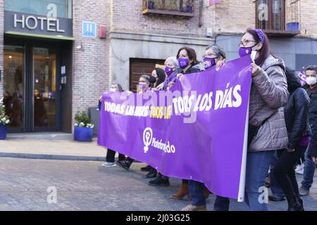 Tolède, Espagne. 8,2022 mars : Marche féministe à l'occasion de la Journée de la femme Banque D'Images