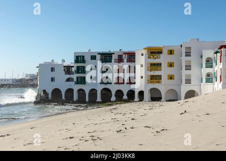 Logements de style grec au complexe Club Mykonos de Langebaan en Afrique du Sud Banque D'Images