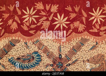 Gros plan sur les tissus de sarong de batik indonésien du début des années 1900. Tous faits à la main avec des canting et de la cire chaude dans la manière javanaise traditionnelle. Banque D'Images