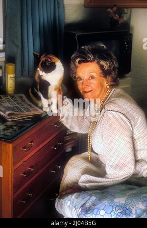 Beryl Reid actrice 1984 Banque D'Images